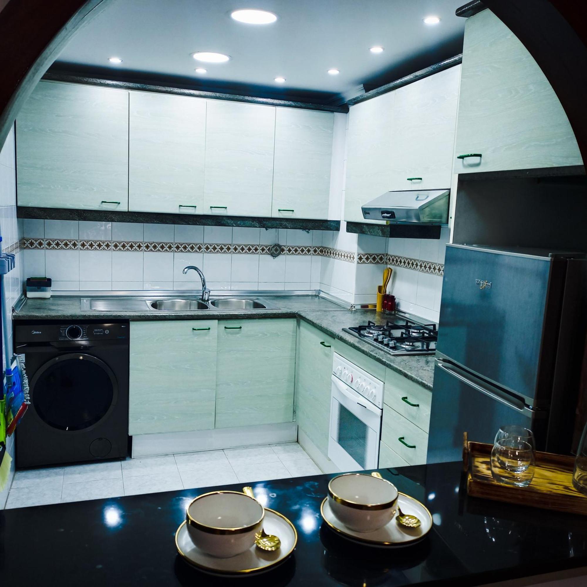 Nouveau Appartement Au Plein Centre Ville En Face Hilton & La Gare De Train Tgv M2 Танжер Экстерьер фото
