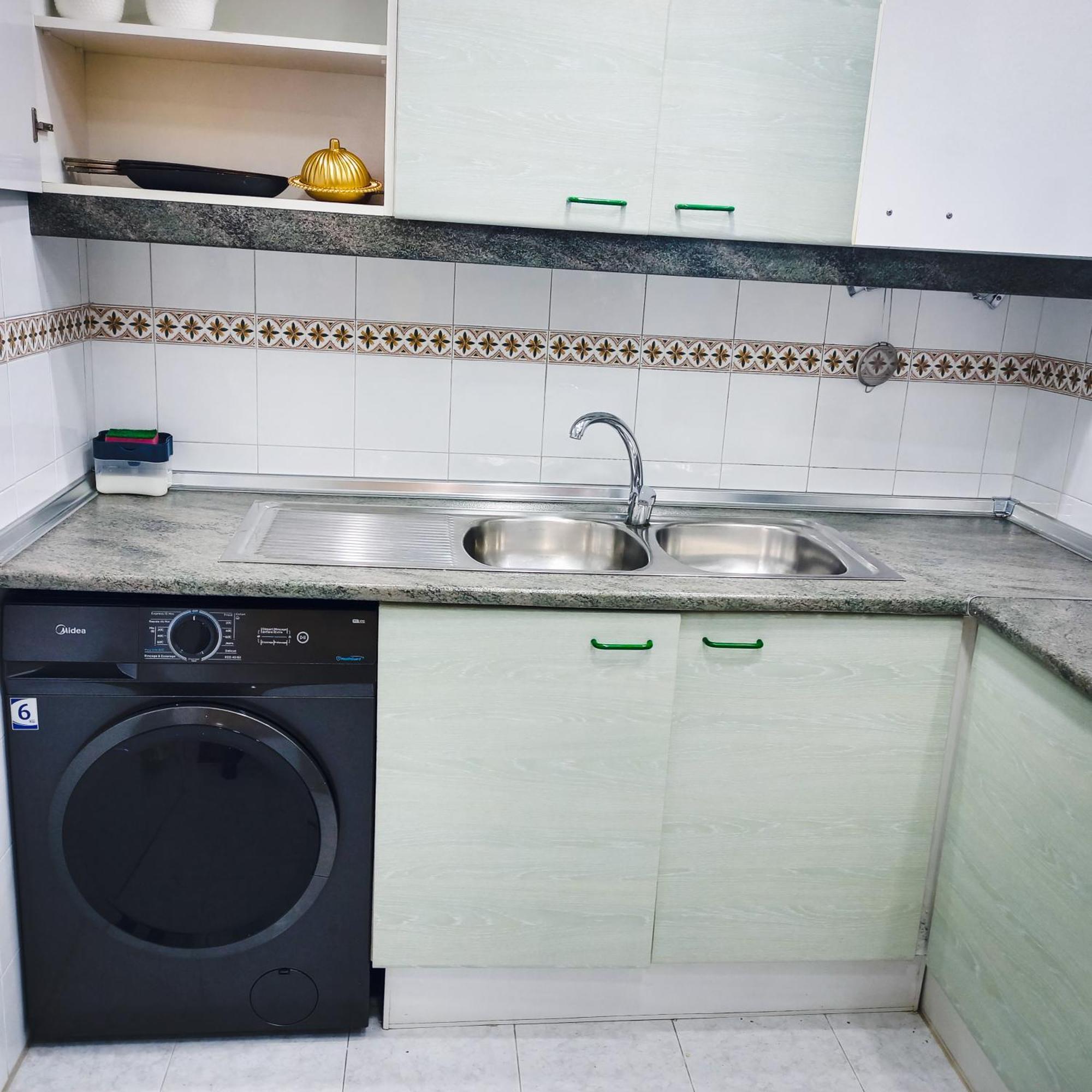 Nouveau Appartement Au Plein Centre Ville En Face Hilton & La Gare De Train Tgv M2 Танжер Экстерьер фото